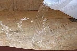 桃源漏水维修 免砸砖防水材料该如何施工